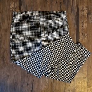 Old Navy Black and White Houndstooth Pixie Pants